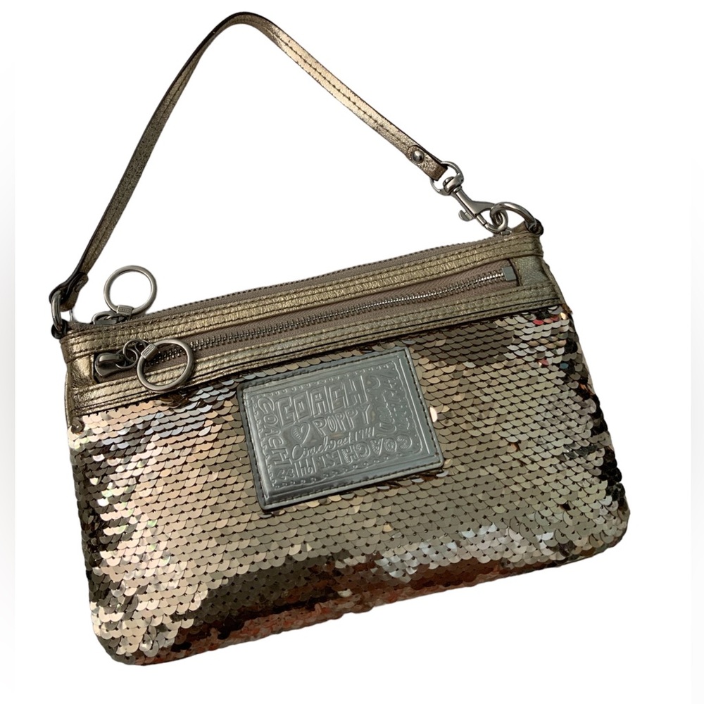 🪷 Coach Poppy Small sequin bag